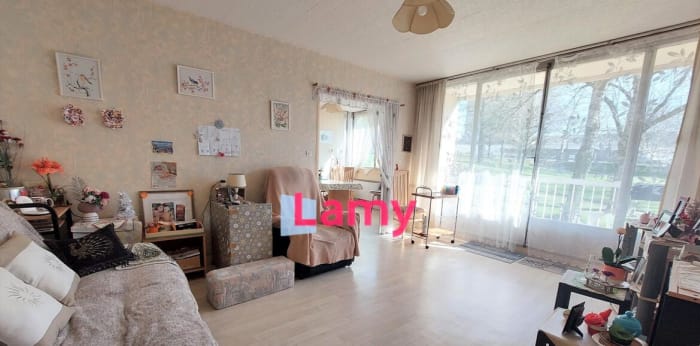 Image 2 sur 9 - Appartement  ·  Vente · Limoges (87100) · 4 pièces · 76m²