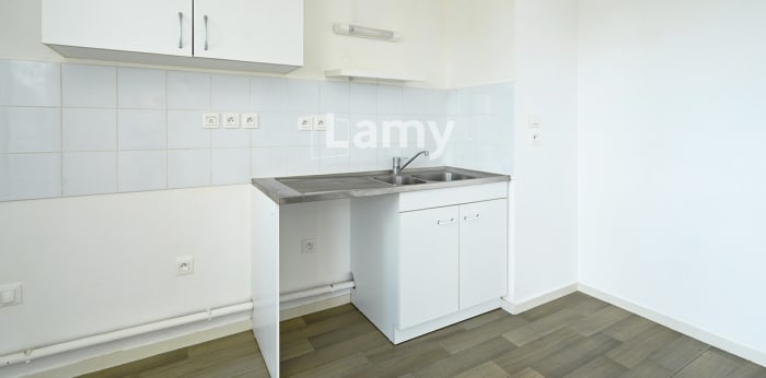 Image 7 sur 14 - Appartement  ·  Vente · Orleans (45000) · 2 pièces · 42m²