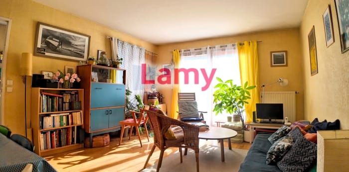 Image 1 sur 9 - Appartement  ·  Vente · Lille (59800) · 2 pièces · 49m²