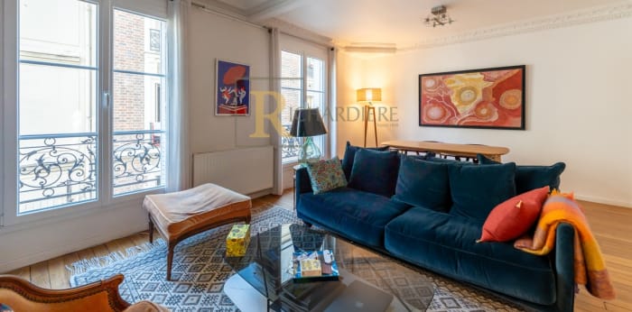 Image 2 sur 10 - Appartement  ·  Vente · Paris (75017) · 3 pièces · 58m²
