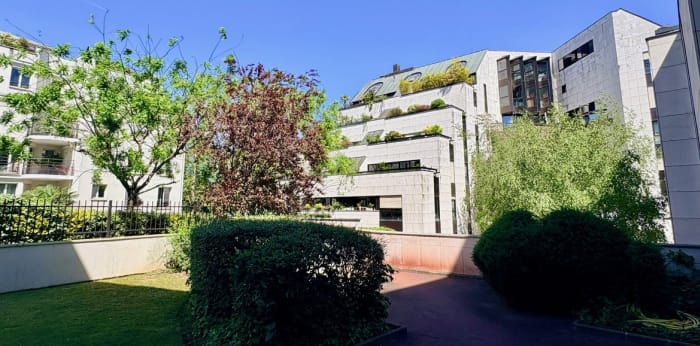 Image 11 sur 12 - Appartement  ·  Vente · Enghien Les Bains (95880) · 3 pièces · 79m²