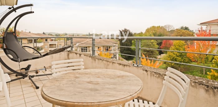 Image 1 sur 14 - Appartement  ·  Vente · Vourles (69390) · 2 pièces · 48m²