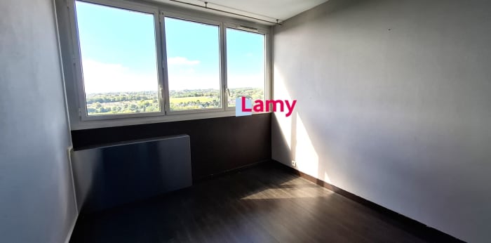 Image 4 sur 5 - Appartement  ·  Vente · Limoges (87100) · 2 pièces · 61m²