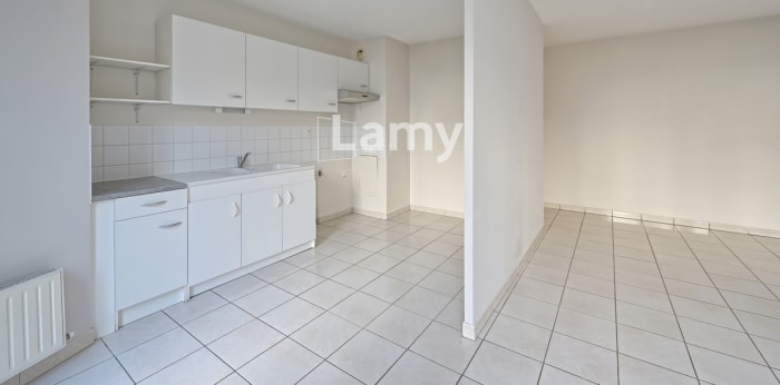 Image 8 sur 13 - Appartement  ·  Vente · Grenoble (38100) · 3 pièces · 68m²