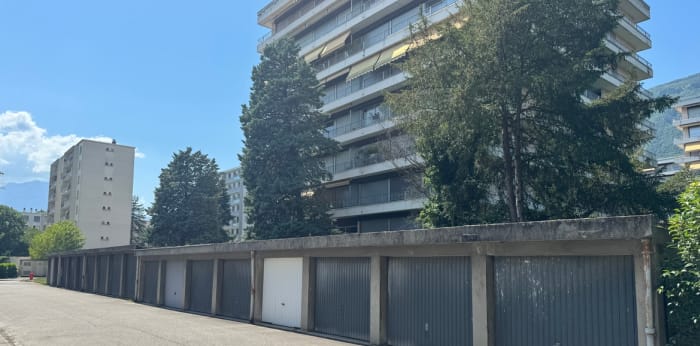 Image 1 sur 4 - Parking/box  ·  Vente · Meylan (38240) · 1 pièce · 15m²