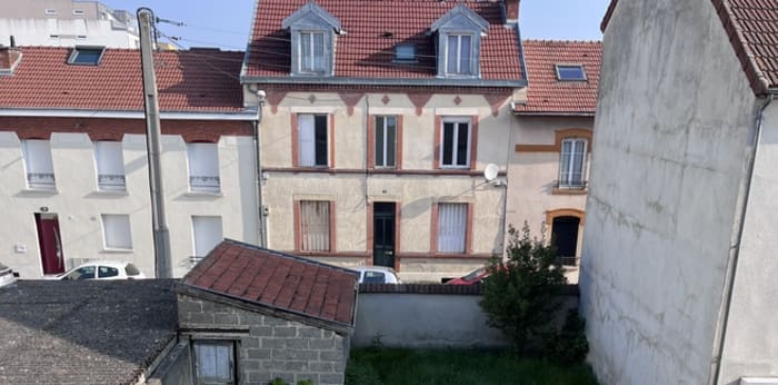 Image 1 sur 8 - Terrain  ·  Vente · Reims (51100) · 147m²