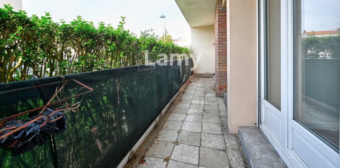 Image 6 sur 8 - Appartement  ·  Vente · Maurepas (78310) · 1 pièce · 30m²