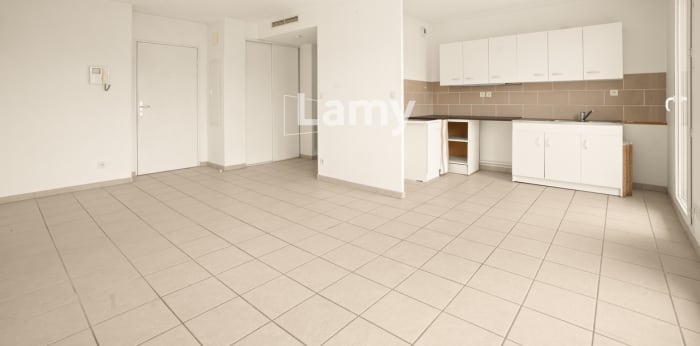 Image 14 sur 15 - Appartement  ·  Vente · Vourles (69390) · 2 pièces · 48m²