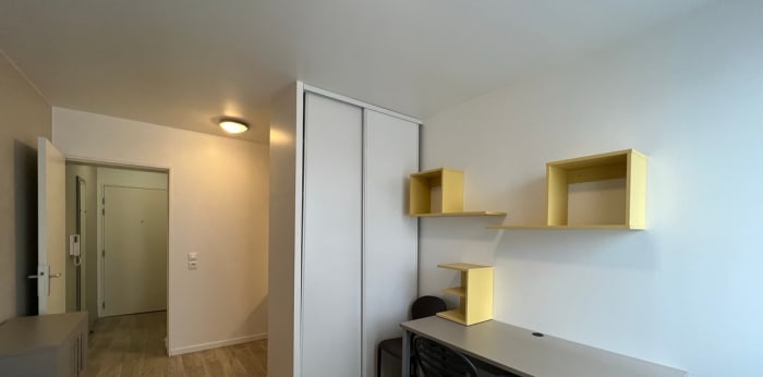 Image 2 sur 6 - Appartement  ·  Vente · Paris 19 (75019) · 1 pièce · 18m²