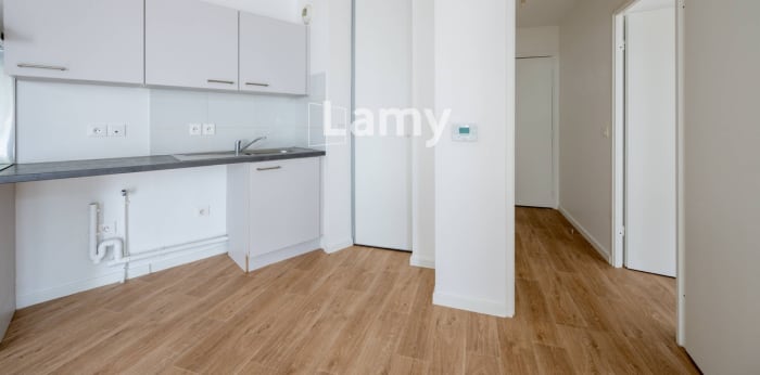 Image 4 sur 10 - Appartement  ·  Vente · Cenon (33150) · 2 pièces · 43m²