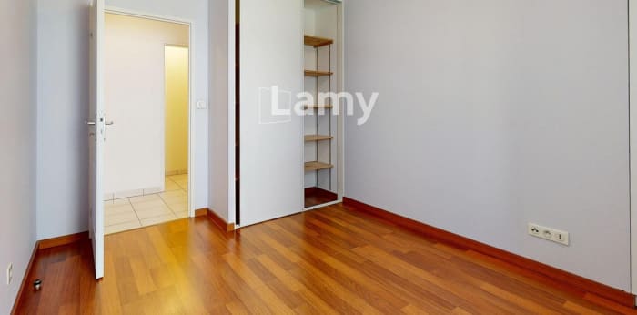 Image 7 sur 9 - Appartement  ·  Vente · Besancon (25000) · 4 pièces · 86m²