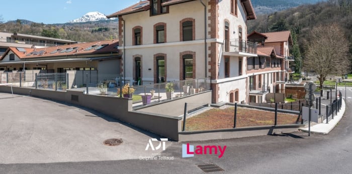 Image 1 sur 11 - Appartement  ·  Vente · St Martin D Uriage (38410) · 5 pièces · 105m²