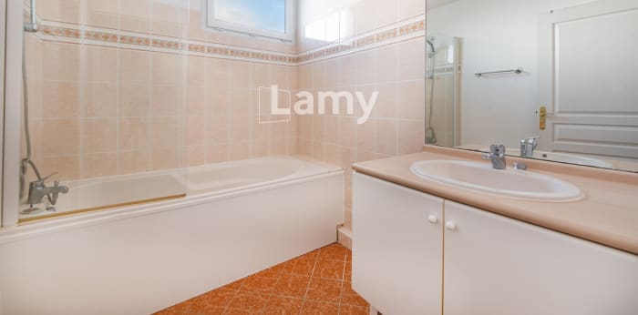 Image 7 sur 7 - Appartement  ·  Vente · Miramas (13140) · 2 pièces · 46m²