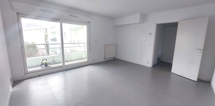 Image 1 sur 6 - Appartement  ·  Vente · Perigueux (24000) · 3 pièces · 65m²