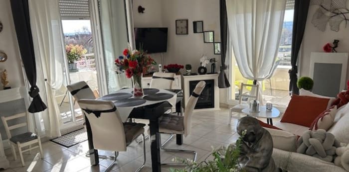 Image 5 sur 15 - Appartement  ·  Vente · St Georges Sur Baulche (89000) · 2 pièces · 47m²