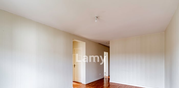 Image 4 sur 9 - Appartement  ·  Vente · Angouleme (16000) · 2 pièces · 49m²