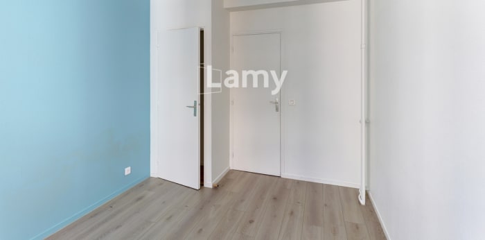 Image 7 sur 10 - Appartement  ·  Vente · Clermont Ferrand (63000) · 3 pièces · 73m²