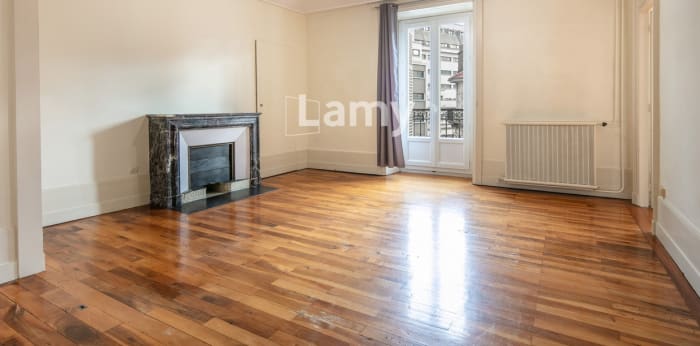 Image 6 sur 16 - Appartement  ·  Vente · Grenoble (38000) · 4 pièces · 119m²