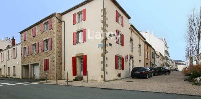 Image 1 sur 5 - Appartement  ·  Vente · La Roche Sur Yon (85000) · 40m²