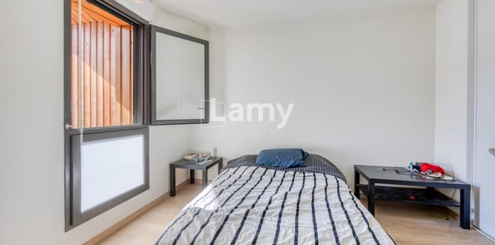 Image 7 sur 9 - Appartement  ·  Vente · Bordeaux (33300) · 2 pièces · 48m²