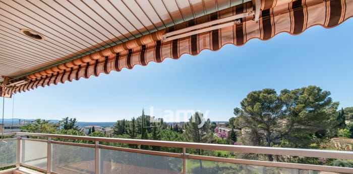 Image 3 sur 11 - Appartement  ·  Vente · Aix En Provence (13090) · 3 pièces · 83m²
