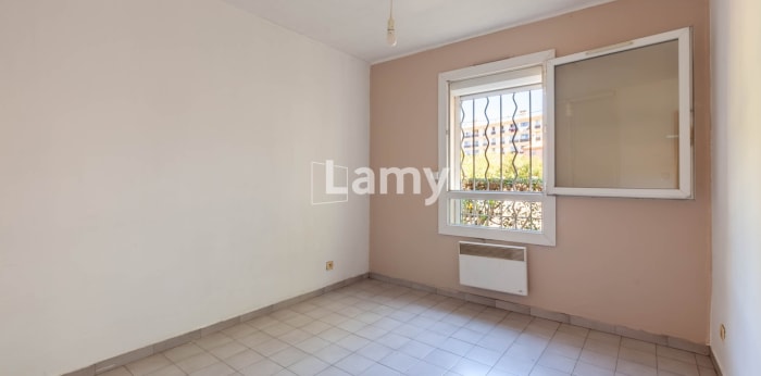 Image 6 sur 13 - Appartement  ·  Vente · Marseille (13009) · 3 pièces · 69m²