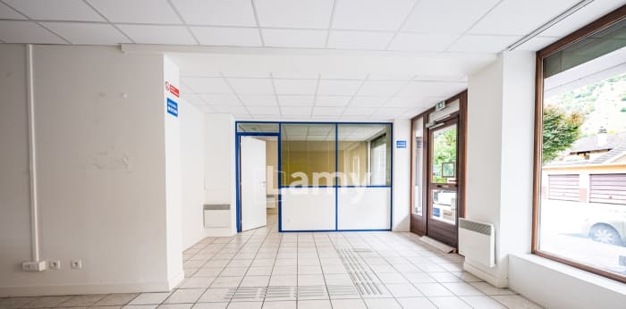 Image 7 sur 12 - Bureaux  ·  Vente · Moutiers Tarentaise (73600) · 4 pièces · 82m²