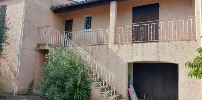 Image 1 sur 3 - Maison/villa  ·  Vente · Lambesc (13410) · 6 pièces · 148m²