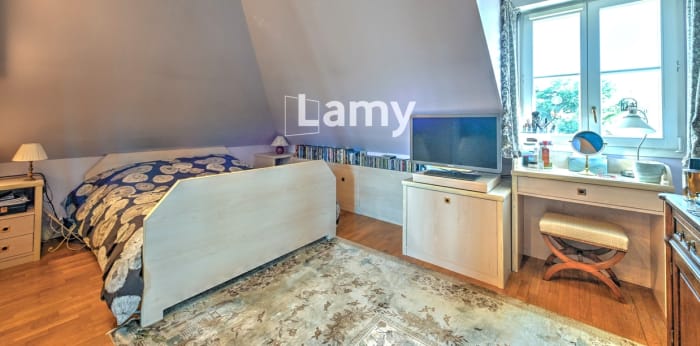 Image 7 sur 9 - Appartement  ·  Vente · Versailles (78000) · 5 pièces · 117m²