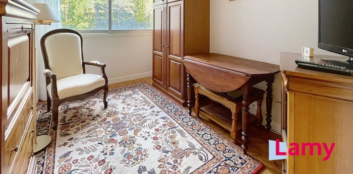 Image 9 sur 11 - Appartement  ·  Vente · Aix En Provence (13100) · 5 pièces · 131m²