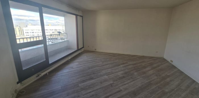 Image 2 sur 12 - Appartement  ·  Vente · Nanterre (92000) · 3 pièces · 68m²