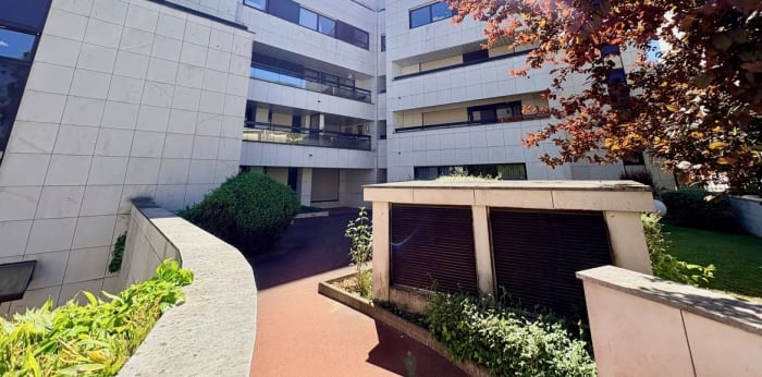 Image 12 sur 12 - Appartement  ·  Vente · Enghien Les Bains (95880) · 3 pièces · 79m²