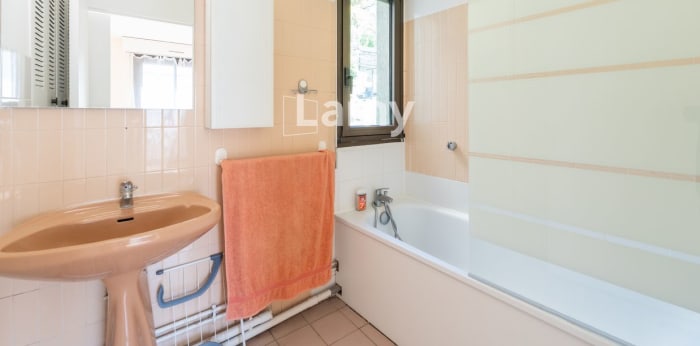 Image 6 sur 8 - Appartement  ·  Vente · Chaville (92370) · 2 pièces · 45m²