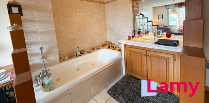 Image 11 sur 24 - Appartement  ·  Vente · Toulouse (31400) · 5 pièces · 107m²