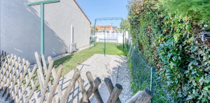 Image 15 sur 17 - Maison/villa  ·  Vente · Bruges (33520) · 5 pièces · 94m²