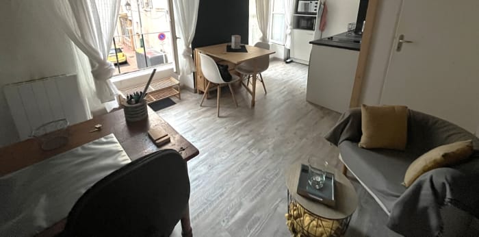 Image 1 sur 5 - Appartement  ·  Vente · Issoire (63500) · 1 pièce · 29m²