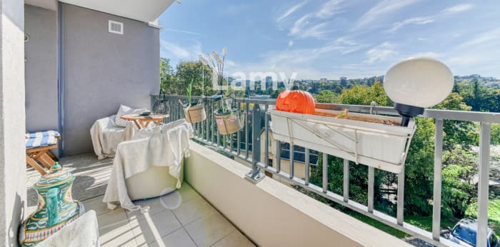 Image 3 sur 11 - Appartement  ·  Vente · Ecully (69130) · 3 pièces · 52m²