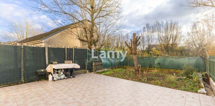 Image 3 sur 9 - Appartement  ·  Vente · Courdimanche (95800) · 1 pièce · 32m²