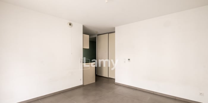 Image 8 sur 12 - Appartement  ·  Vente · St Julien En Genevois (74160) · 1 pièce · 32m²