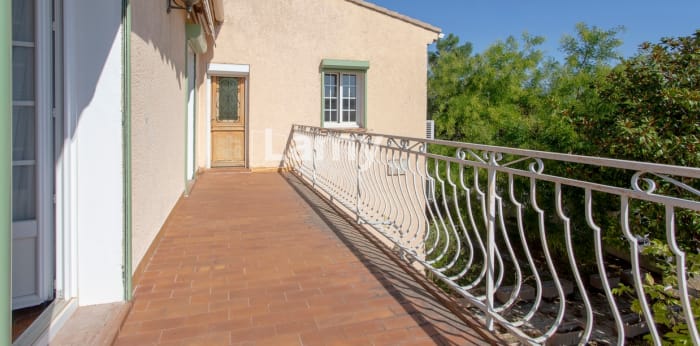 Image 3 sur 9 - Maison/villa  ·  Vente · Miramas (13140) · 6 pièces · 153m²