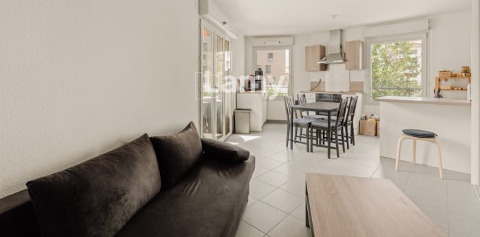 Image 1 sur 7 - Appartement  ·  Vente · Lyon (69007) · 3 pièces · 60m²