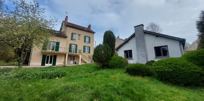 Image 9 sur 19 - Maison/villa  ·  Vente · Champagne Sur Oise (95660) · 8 pièces · 254m²