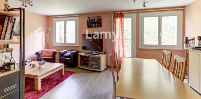 Image 2 sur 9 - Appartement  ·  Vente · Romagnat (63540) · 5 pièces · 86m²