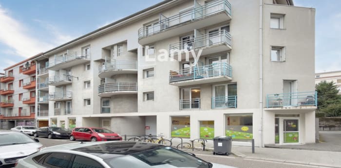 Image 1 sur 10 - Appartement  ·  Vente · Grenoble (38000) · 1 pièce · 14m²