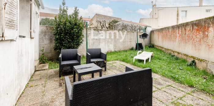 Image 7 sur 15 - Immeuble  ·  Vente · Les Sables D Olonne (85100)