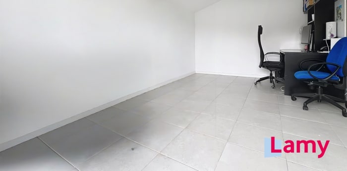 Image 10 sur 10 - Maison/villa  ·  Vente · Meyreuil (13590) · 5 pièces · 113m²