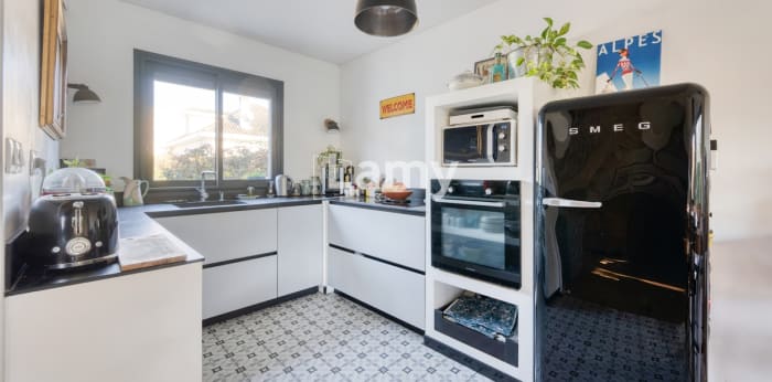 Image 4 sur 9 - Maison/villa  ·  Vente · Pessac (33600) · 5 pièces · 90m²