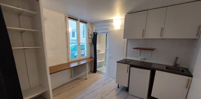 Image 1 sur 3 - Appartement  ·  Vente · La Rochelle (17000) · 1 pièce · 11m²