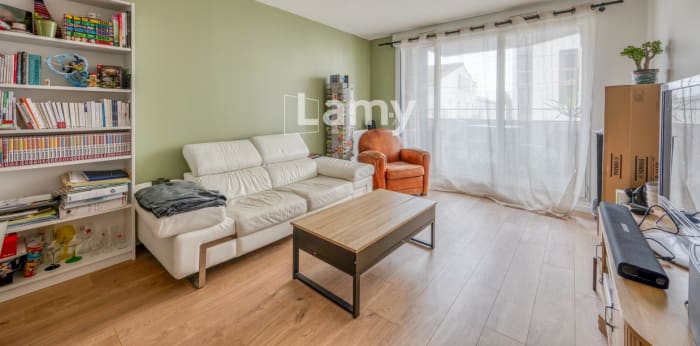 Image 1 sur 10 - Appartement  ·  Vente · Bordeaux (33300) · 3 pièces · 68m²