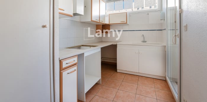 Image 3 sur 7 - Appartement  ·  Vente · Miramas (13140) · 2 pièces · 46m²